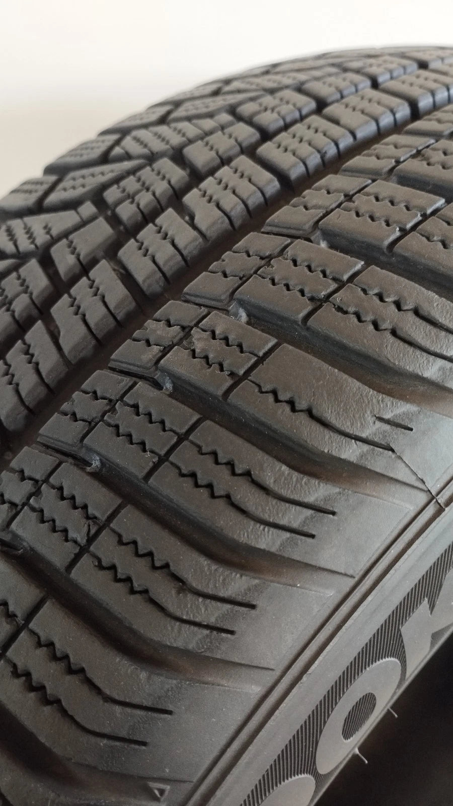 hankook 205/55 r17 wintericept evo 2 Art. XX55