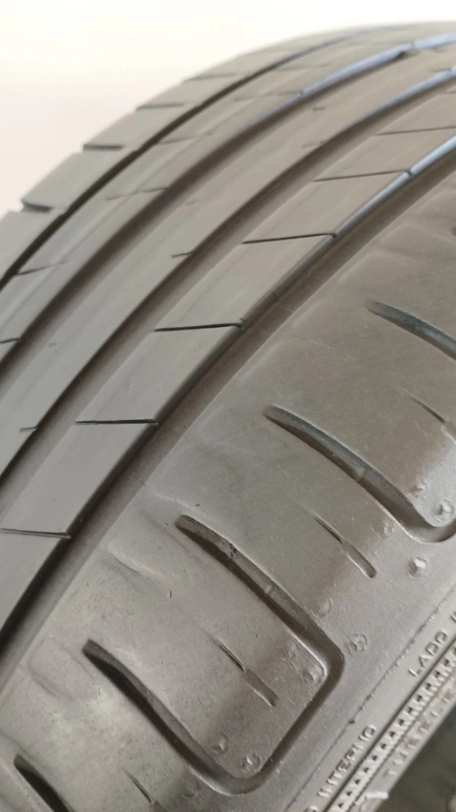 goodyear 215/45r16 efficient grip cod.YY205