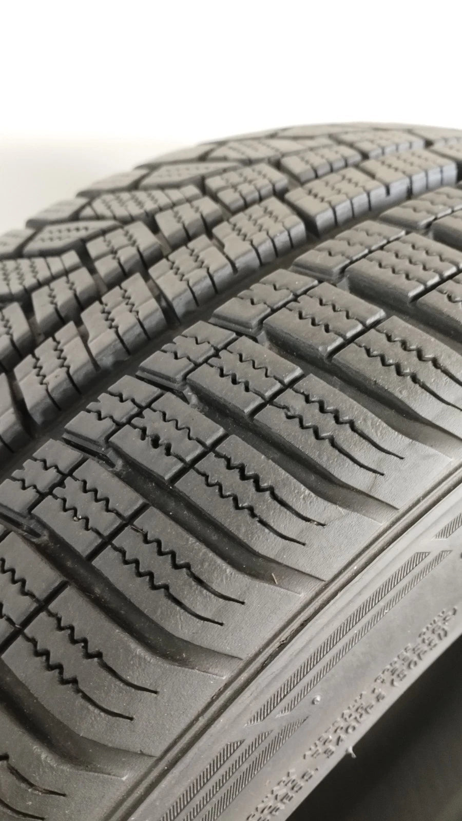 hankook 205/45 r17 wintericept evo2 Art. XX72