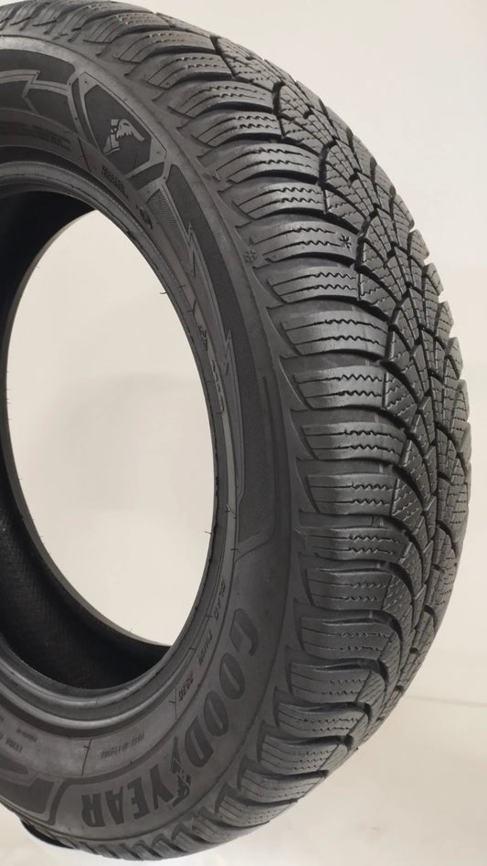 Goodyear 185/65 r15 ultragrip 9+ art. X235