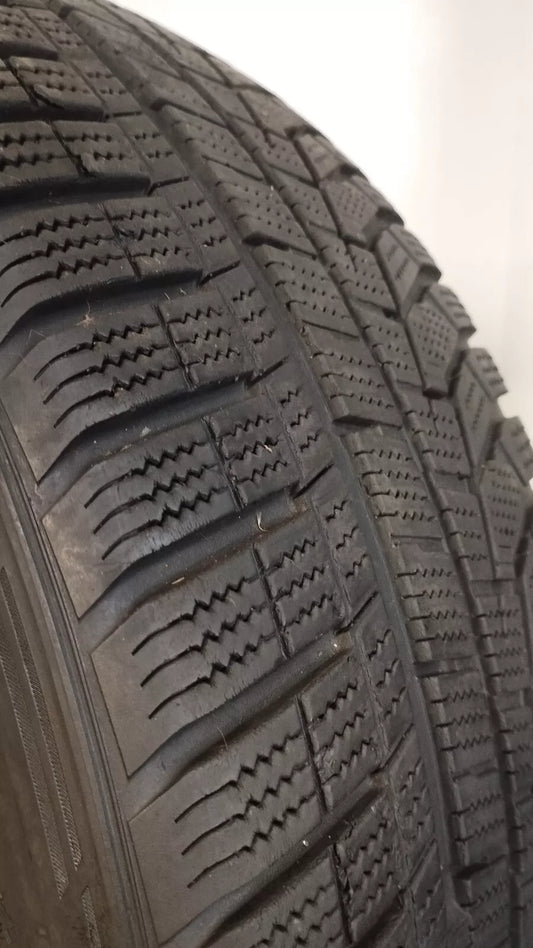 Hankook 235/45 r19 evo 2 winter icept art. X661
