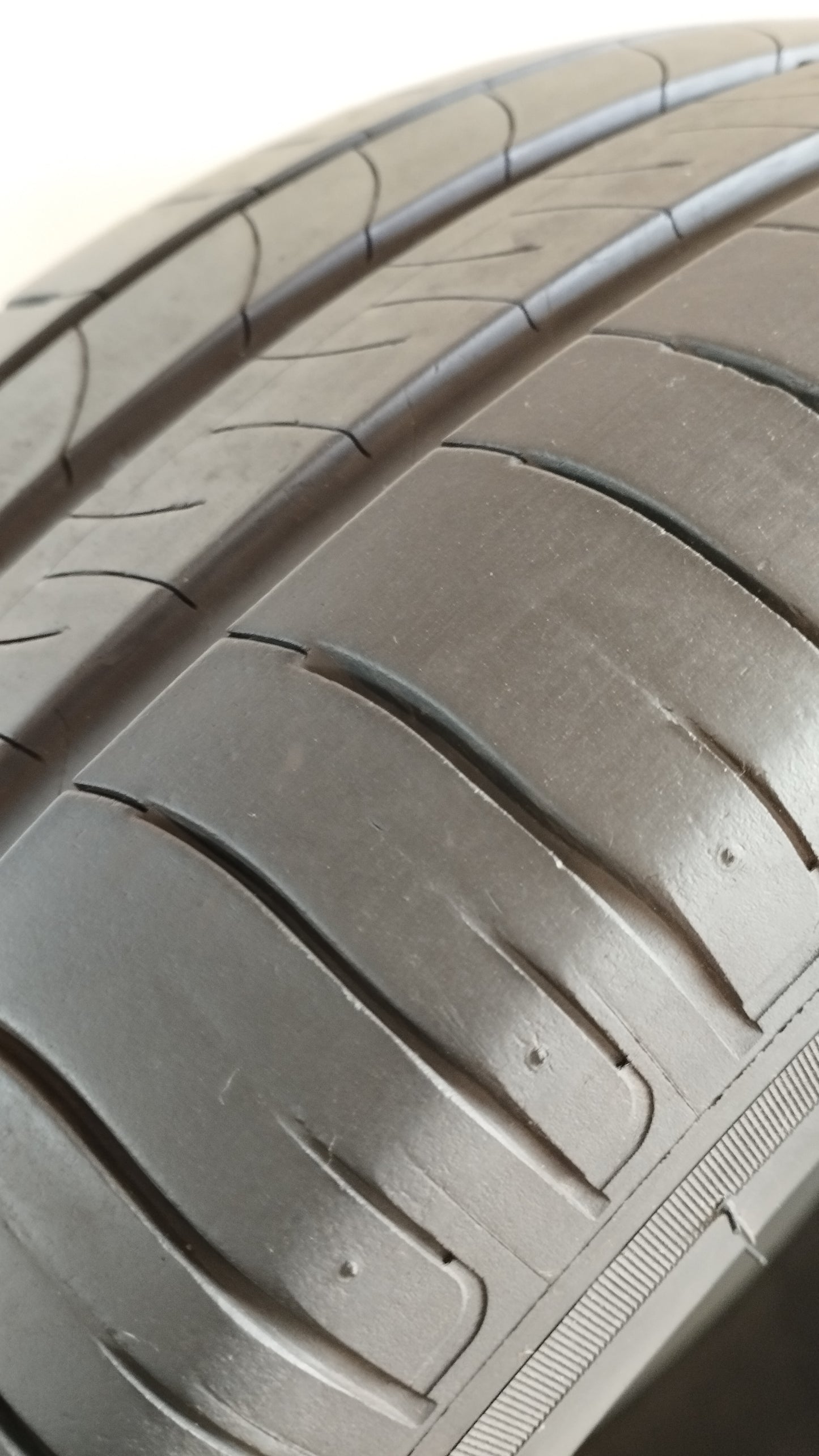 michelin 215/60 r16 energysaver+cod.Y56